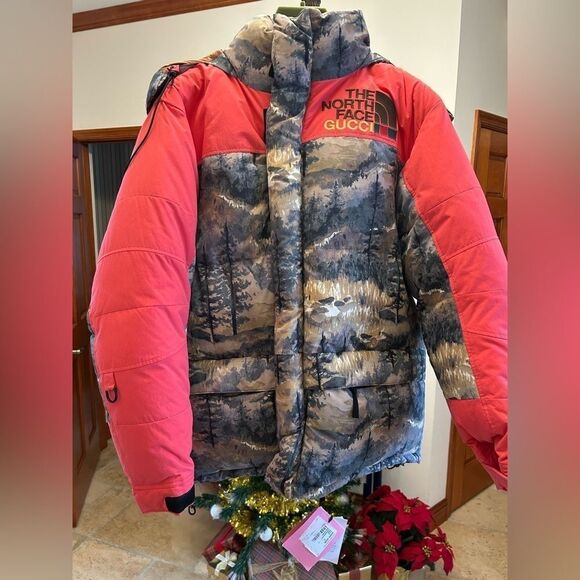 Men’s Gucci, X Northface Limited, edition down puffer jacket size medium - Picture 1 of 13